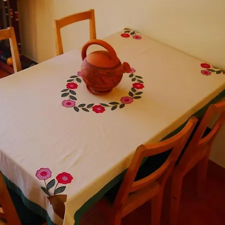 Casa En Bera 펜션 Roda de Bará